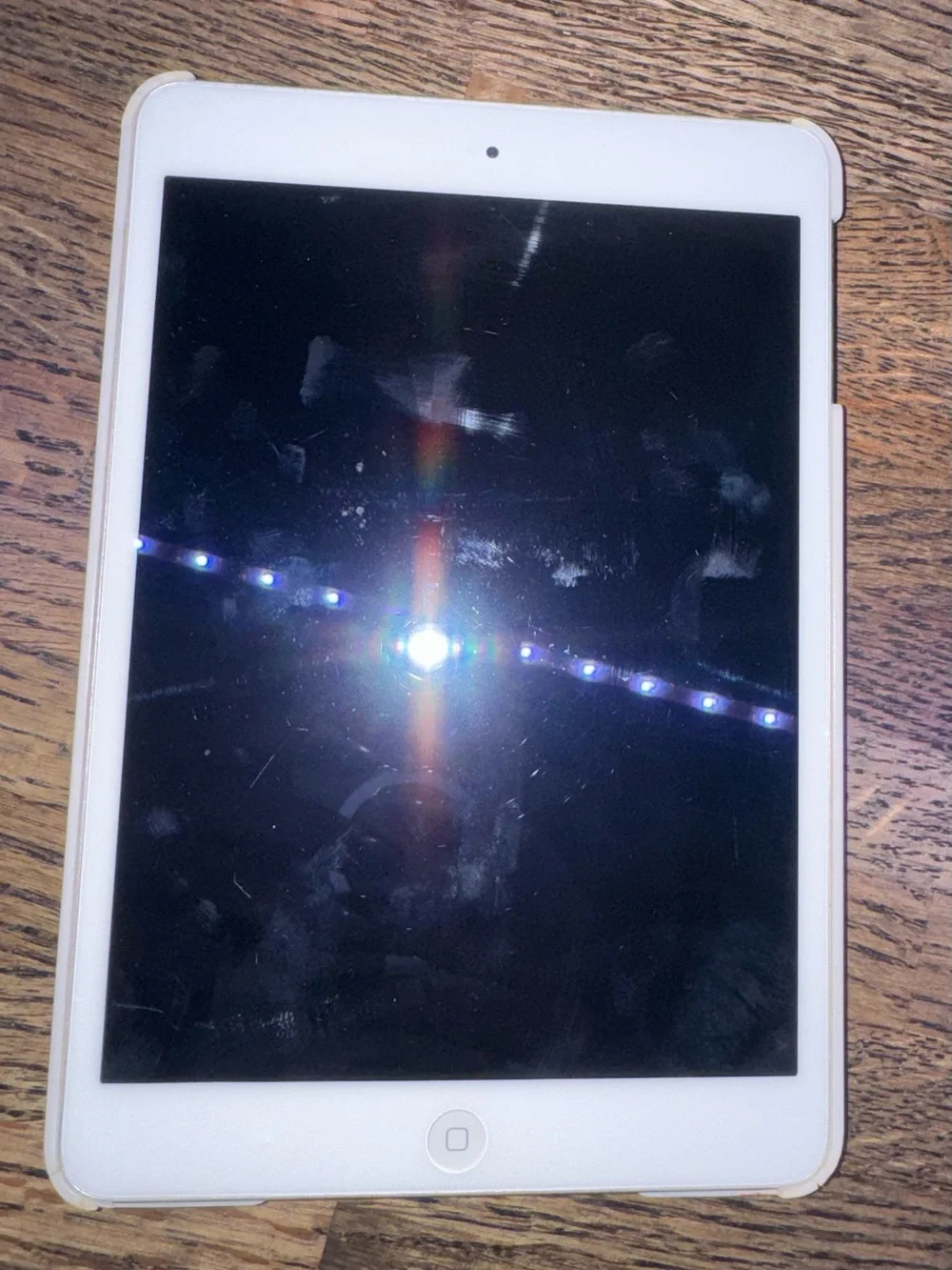 Apple iPad Mini White and Gold Tablet